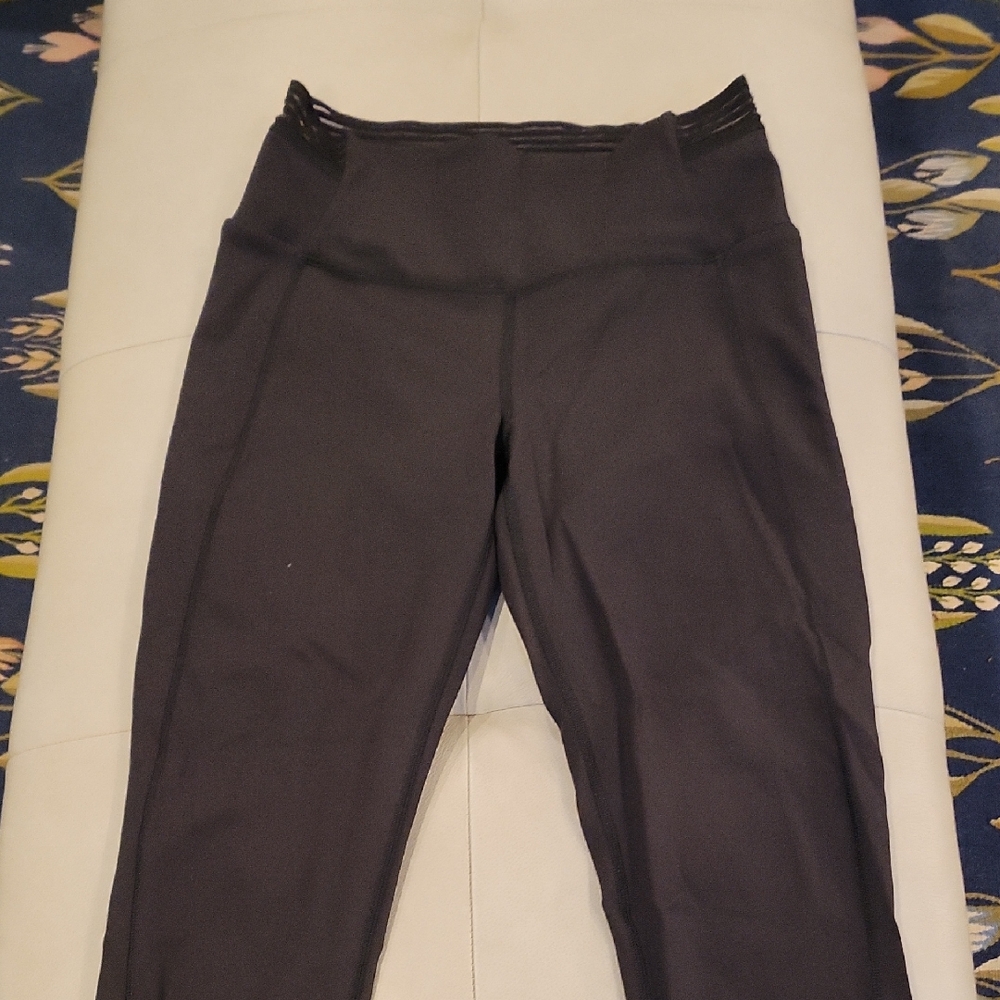 Lululwmon Black Leggings